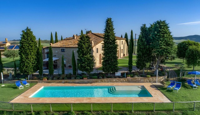 Agriturismo Bonello Flat 3 Bedrooms with Pool, Private Terrace and Wi-Fi