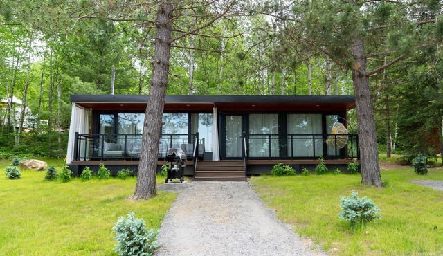 Algonquin's Edge Resort | Waterview 3