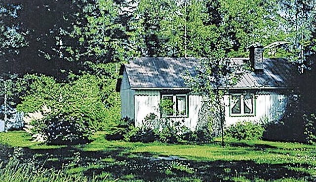 Amazing home in Arvika with lake view