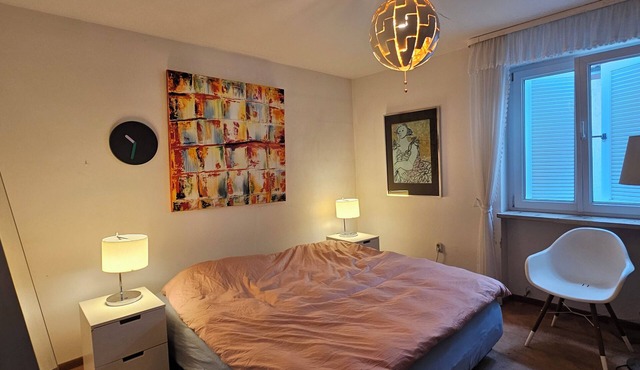 Apartment 90sqm up to 5 pers, very quiet with garden, subway 350m