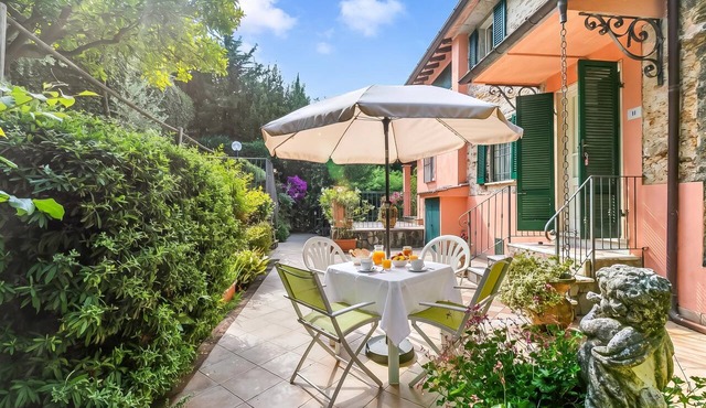 Appartamento Bellavista with Panoramic View over Versilia, Seravezza, Italy