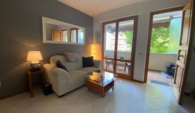 Appartamento con ampio terrazzo