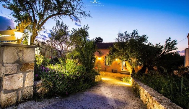 Ariadni's traditional house