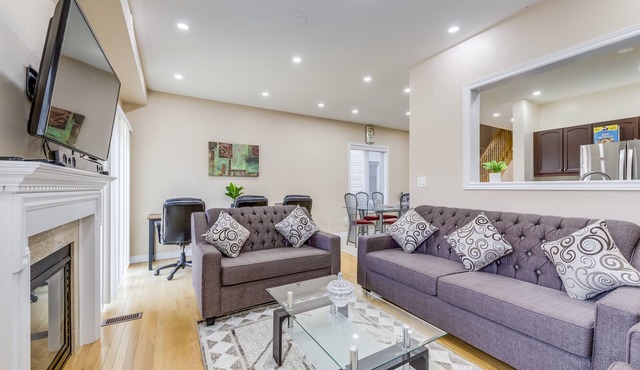 AVID Vacation Palace in Castlemore,Brampton