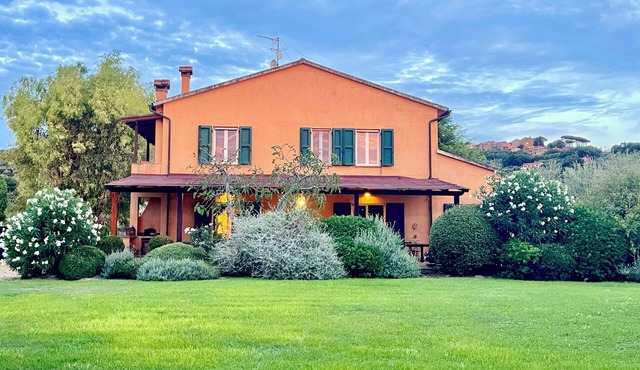 Belvedere Farmhouse: 2 Bedrooms, 2 Bathrooms, AC | Bolgheri & Sea at 10 minutes