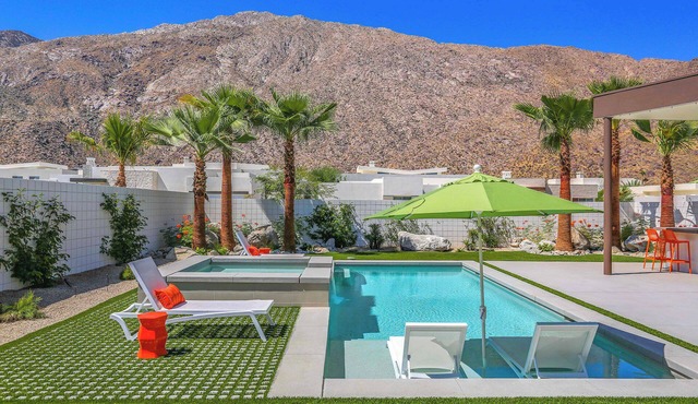 Blue Skye Modern - Modern pool pad w/4 suites