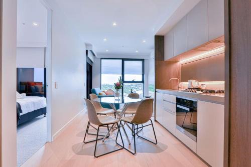 Box Hill Central Sky One Apartment