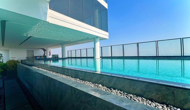 Brand new Loft-Style 1BR Rama 9 CBD Pool & Gym