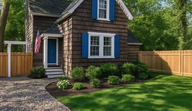 Bridgehampton Classic Shingle 3BR Fireplace Close to All, Beach & Town Center