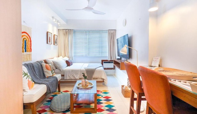 Bright & Cozy Studio Condo in Commonwealth, UP Diliman