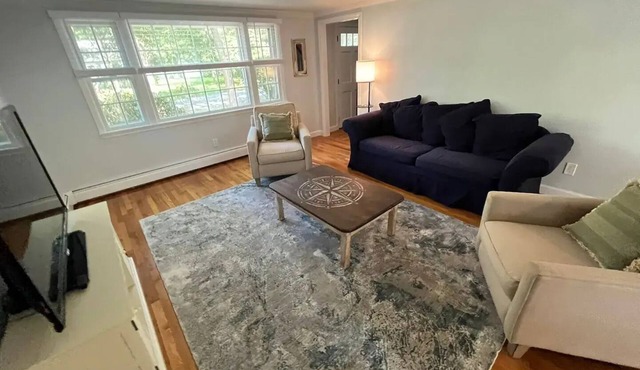 Cape Cod Fun - Entire home 3BR up to 9 guests