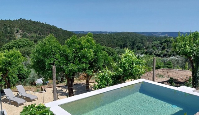 Casa da Serra, Stunning views , pools