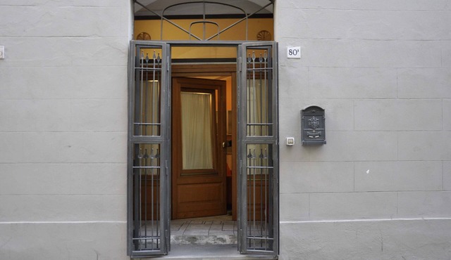 Casa De' Pepi: An independent flat near Duomo in the Hystorical Centre