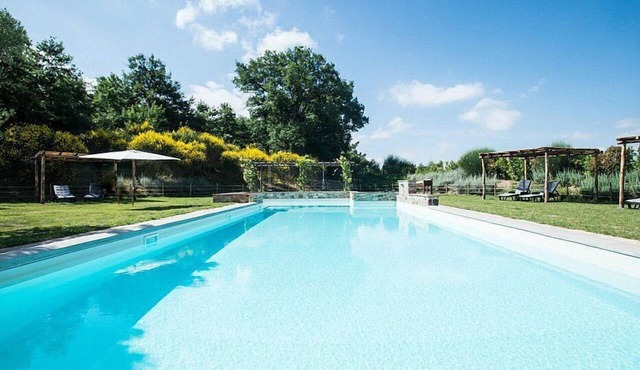 Casa Dracena P: A welcoming two-story apartment situated in the heart of the Tuscan countryside, with Free WI-FI.