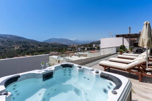 Casa Sofia Apt#2, By Hellocrete