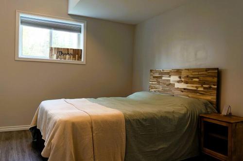 Central Thunder Bay Retreat