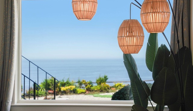 Charming 2BR Ocean Getaway in Pacifica