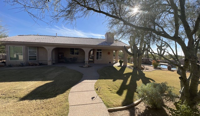 Charming guest house near historic downtown cave creek
