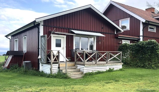 Charming Red Farmhouse Near Forsheda