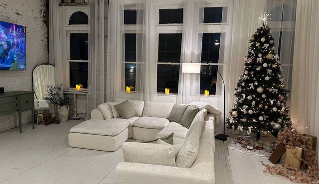 Chic Loft in the Heart of Downtown Johnstown