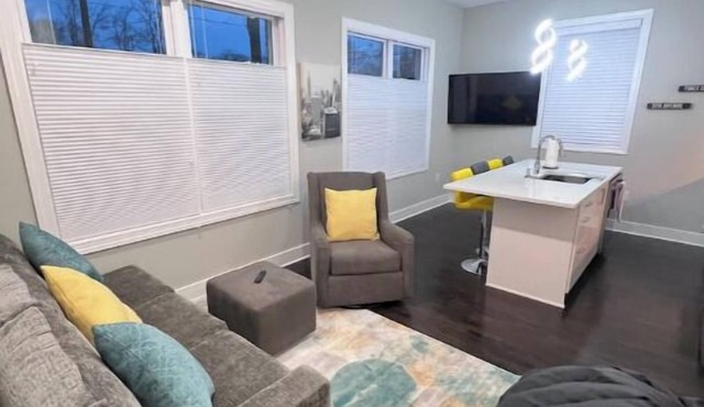 Chic, quiet and comfy apartment.
