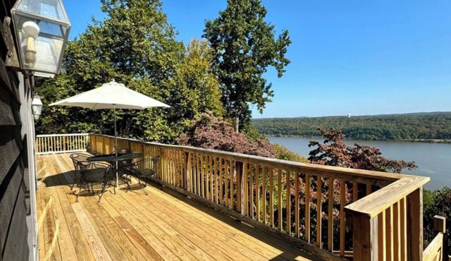 Classic Hudson Riverfront Home & Pool with Spectacular View