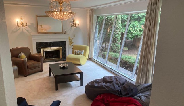 Conference and Self-Isolation Paradise in Kerrisdale/Oakridge