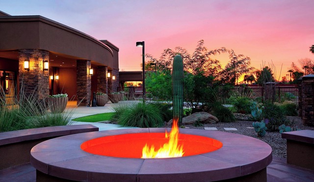 Courtyard Scottsdale Salt River