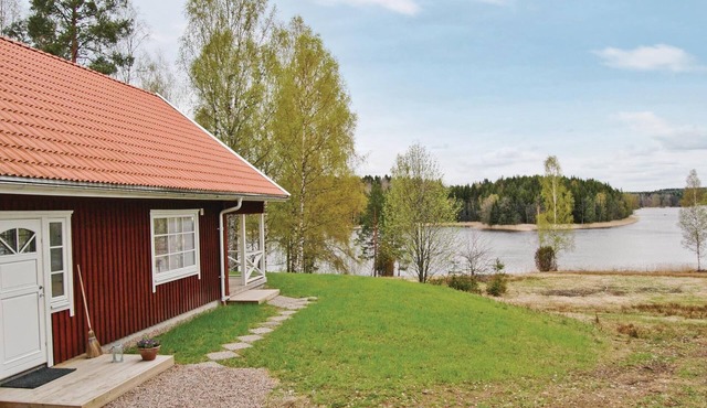 Cozy home in Karlstad with WiFi