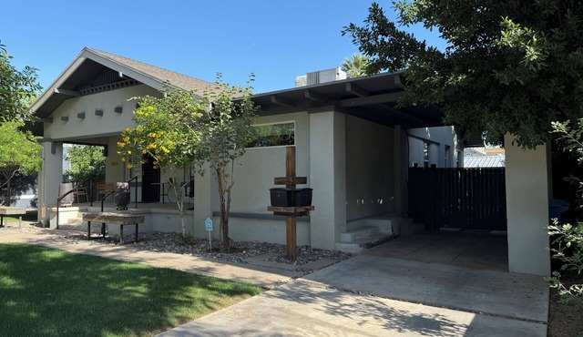 Downtown Phoenix Home - Prime Location, Close to Everything