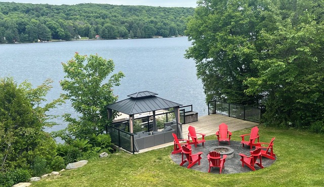 Family-Friendly Waterfront Cottage w/Dock, Firepit & Lake Views