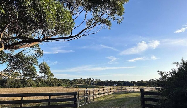 Far South Paddock Farm - Eco House + Tiny Home combo on the Prom Coast
