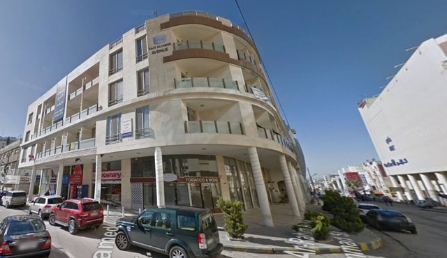furnished studio for rent in well served area