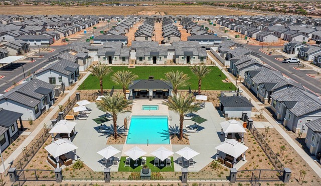 Gleaming Contemporary Home Pool BBQ