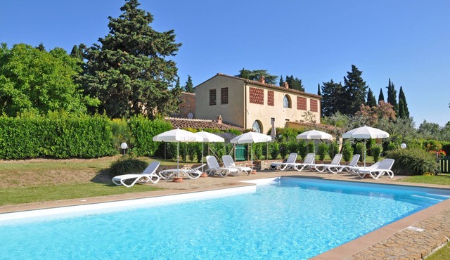 Glicini 3 - Apartment with swimming pool