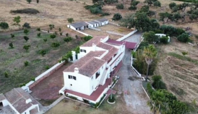 Herdade do Castanheiro E, Bensafrim quiet country life a few minutes from Lagos.