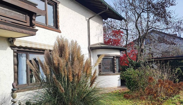 Holiday Apartment "Bini" with Private Garden & Wi-Fi