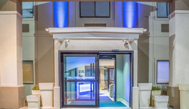 Holiday Inn Express Howe by IHG