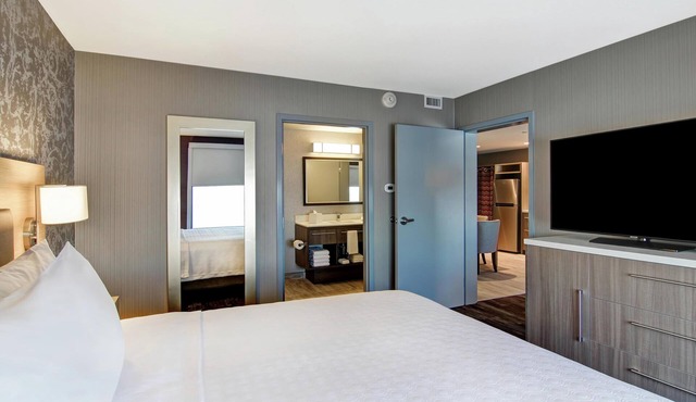 Home2 Suites by Hilton Edmonton South