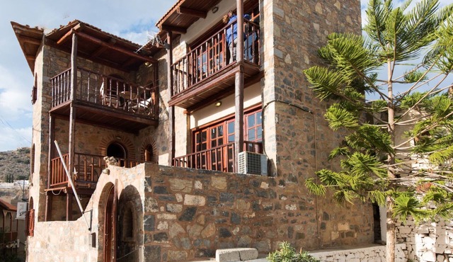 in Mavrikiano mit privatem Pool by Interhome