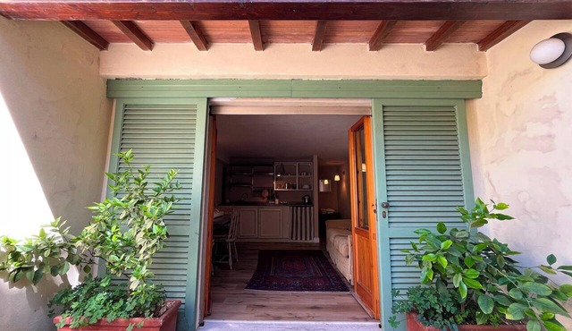 1 Bedroom Apartment in Rosignano Solvay-Castiglioncello