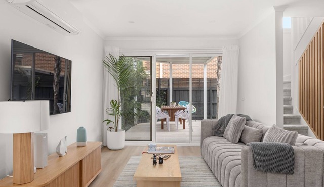 Lilly Belle - double-storey townhouse