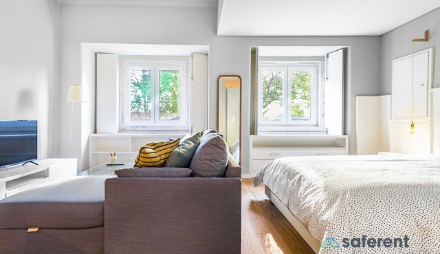LIS003 · Charming Studio +Netflix +Washing machine