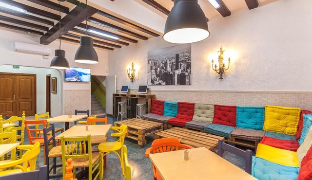 LOFT Hostal