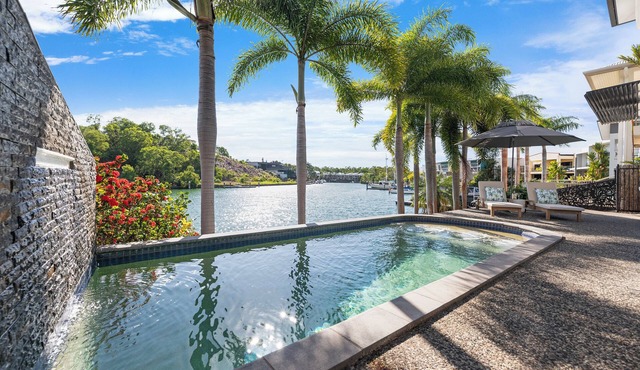 Luxe Bayview Oasis with Dream Waterfront Pool