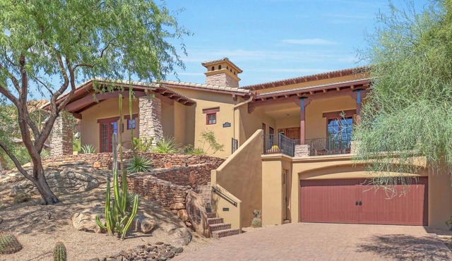 Luxurious 3BR fully staffed Villa w/concierge & clubhouse in Scottsdale Peaks