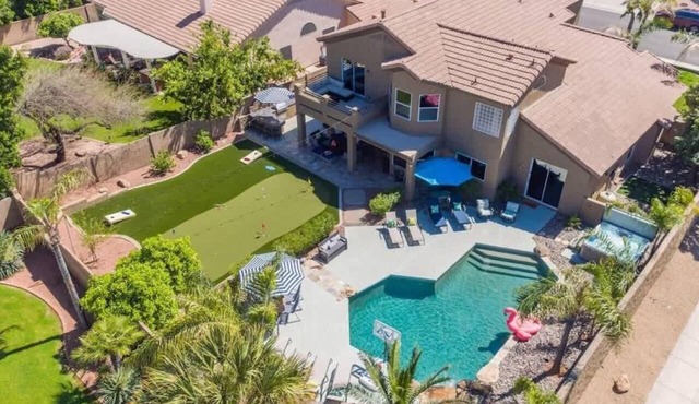Luxurious All In 1+HtdPool+HotTub+ArcadeGames+More