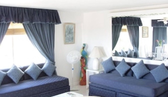 Luxurious beach front self-catering apartment in the heart of Ocho Rios, Jamaica