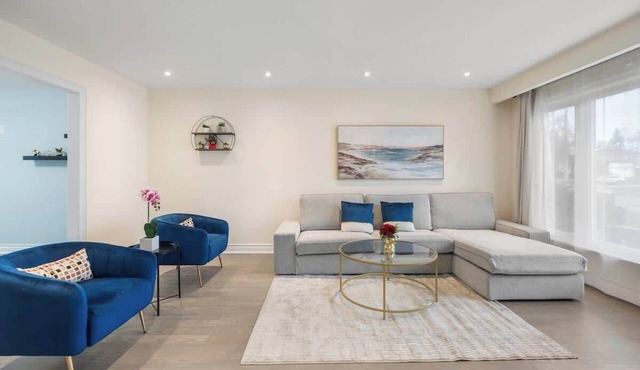 Luxurious Modern 7B3.5B Home + Magnificent Patio