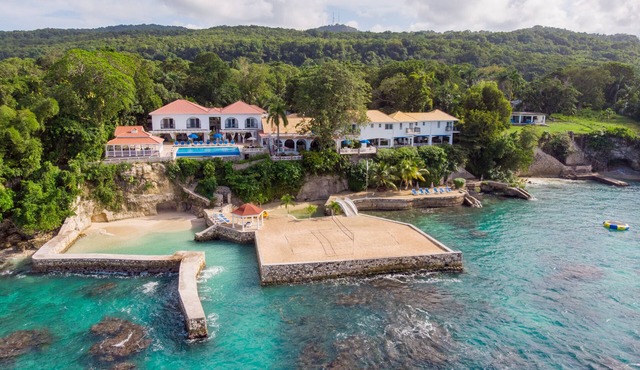 Luxury 13-bedroom, 7-acre, oceanfront villa, with all-inclusive option.